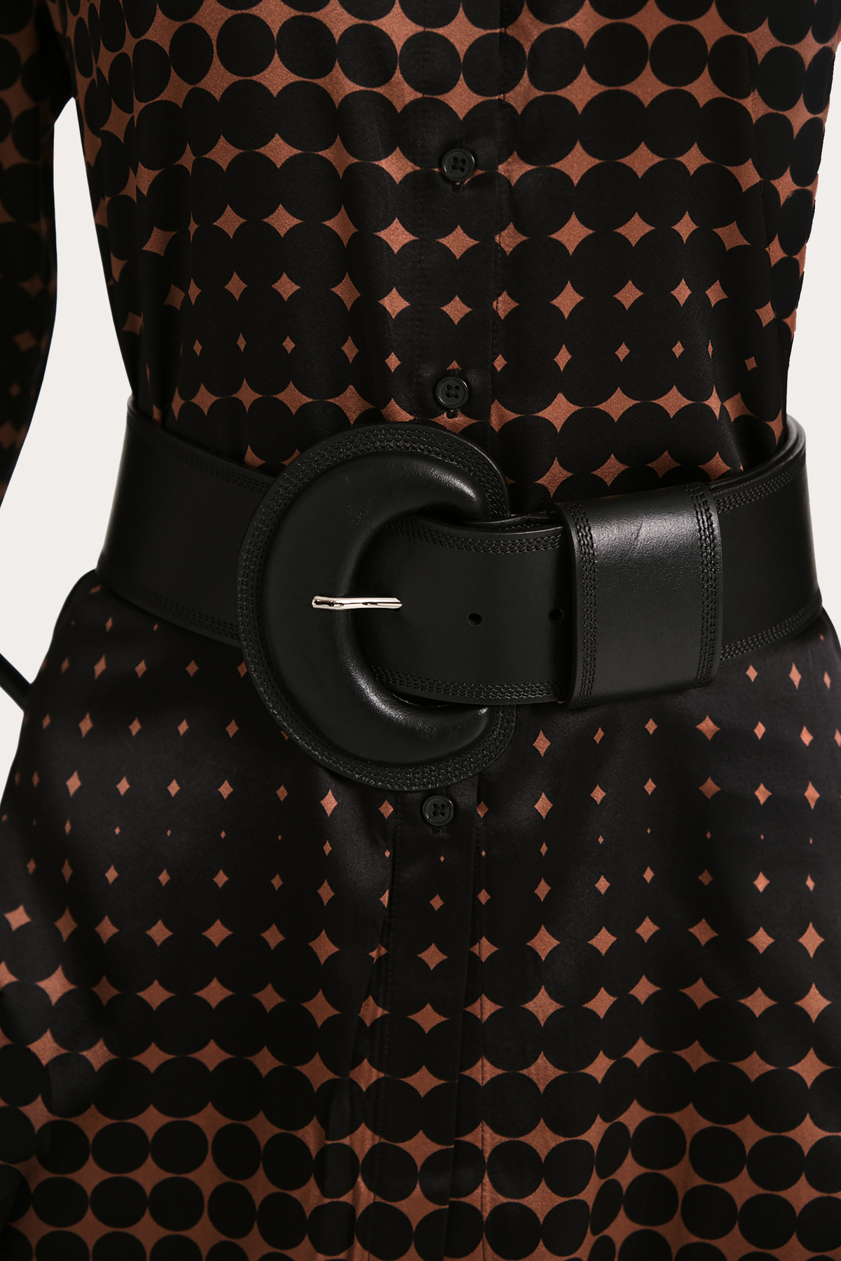 Elie Tahari Round Buckle Leather Belt